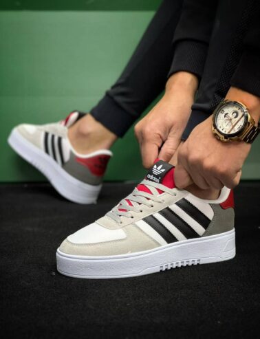 Chaussures Homme Adidas