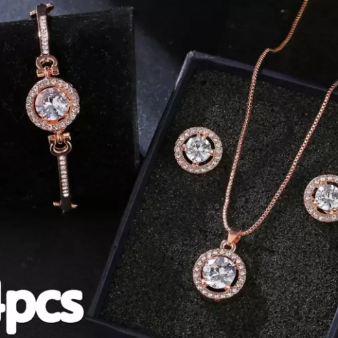 Des belles montres des femmes disponible très jolie