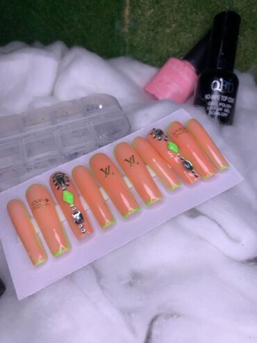 Press nail