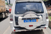 MITSUBISHI PAJERO 2011
