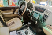 MITSUBISHI PAJERO 2011