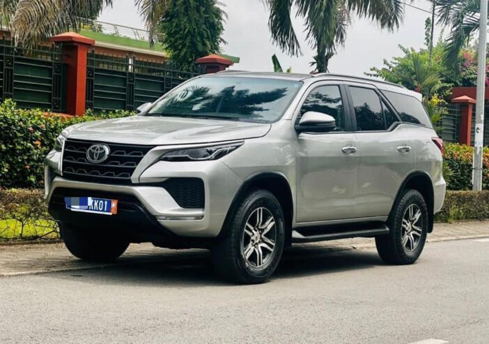 TOYOTA FORTUNER