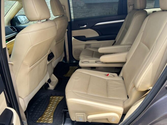 RANGE ROVER VELAR P300