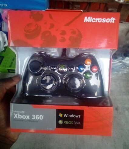 Manette Xbox 360 et jouable sur PC