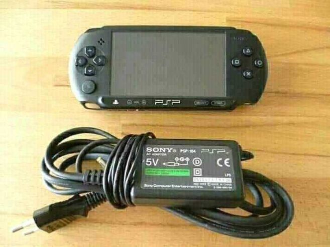 PSP sweet 20 jeux avec chargeur