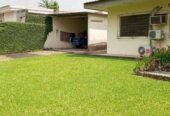 Villa basse à vendre à Cocody dans la cité cadre.