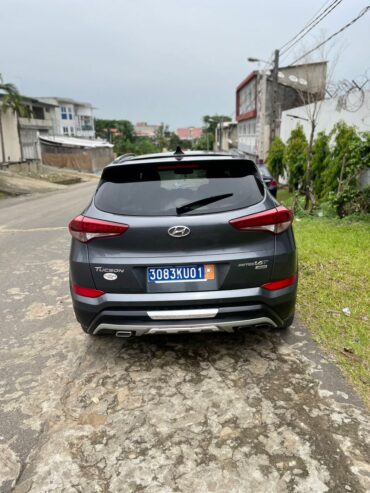 *HYUNDAI TUCSON limited 1.6T*