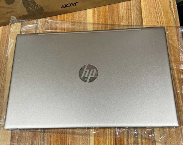 PC Hp Pavillon Laptop 15-eg0xxx Core i7 11th • Intel(R) Core