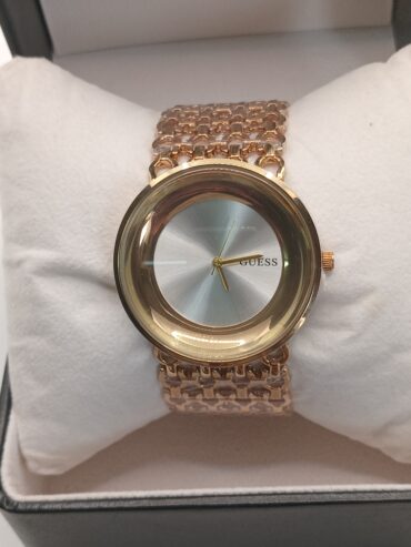 Montre plaqué