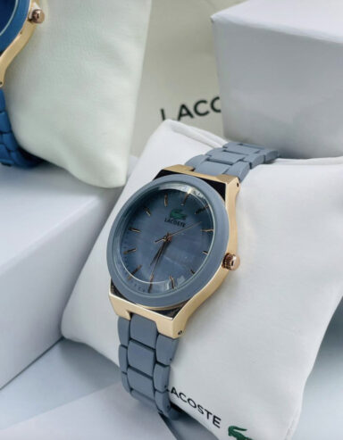 Montres Lacoste