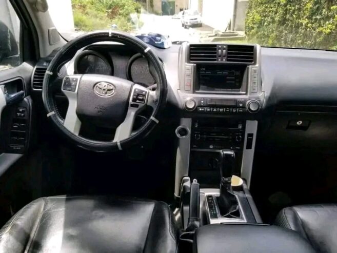 Toyota prado Txl Année 2012