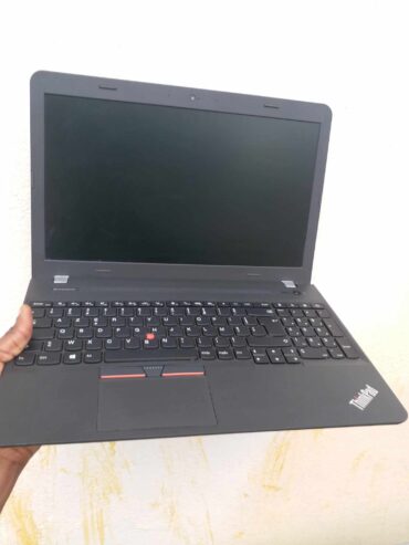 LENOVO CORE I5 4GO DE RAM DISQUE DUR 500 GO MODEL E560