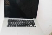 MACBOOK PRO MI 2010 CORE I5 4GO DE RAM DISQUE DUR 500GO