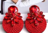 Jolies boucles d’oreilles disponible