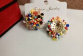 Jolies boucles d’oreilles disponible