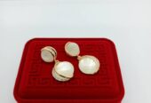 Jolies boucles d’oreilles disponible