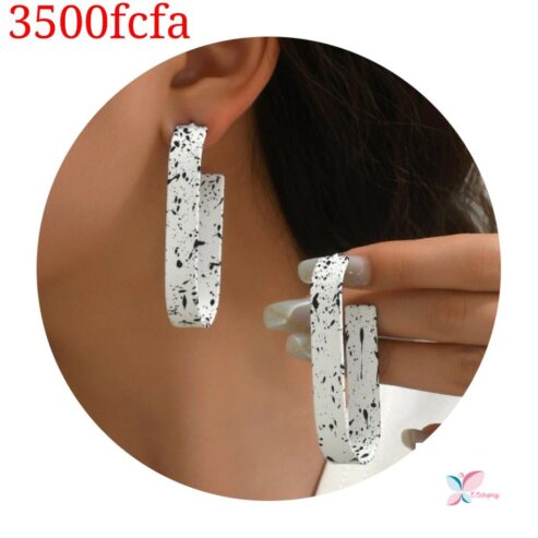 Boucles d’oreilles importées