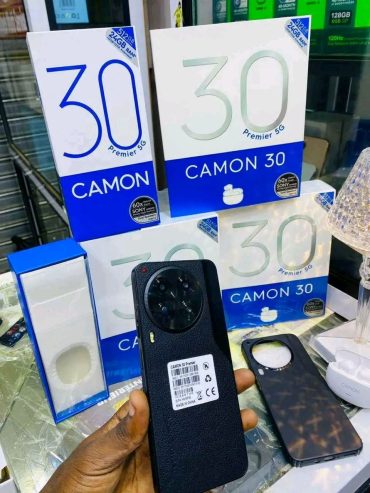 TECNO CAMON 30 première