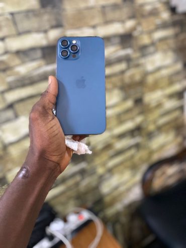 IPhone 12 Pro Max Sans Face ID